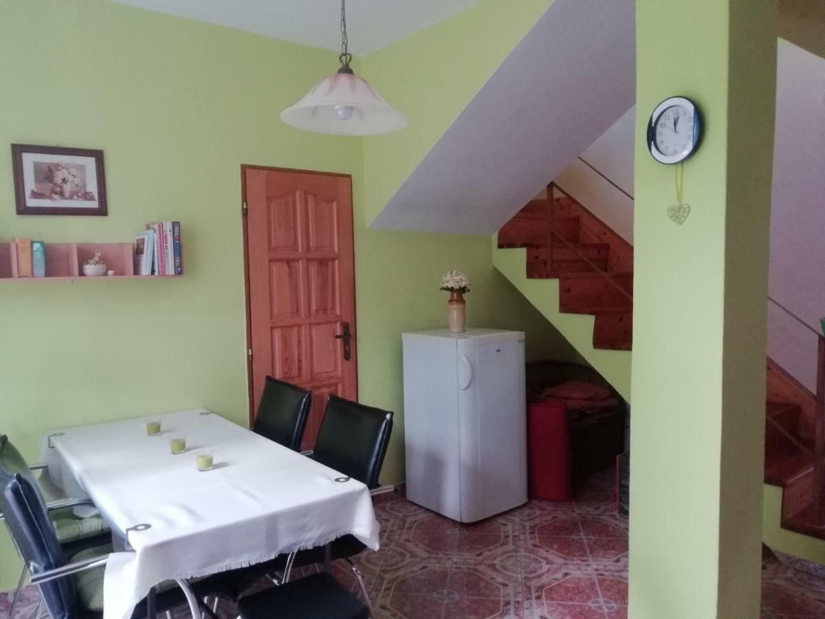Privat Cerenica Apartment Belusa ภายนอก รูปภาพ