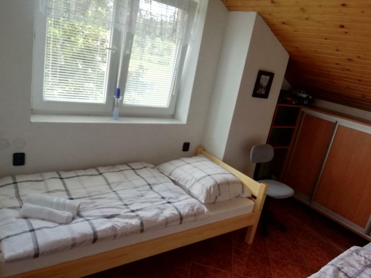 Privat Cerenica Apartment Belusa ภายนอก รูปภาพ